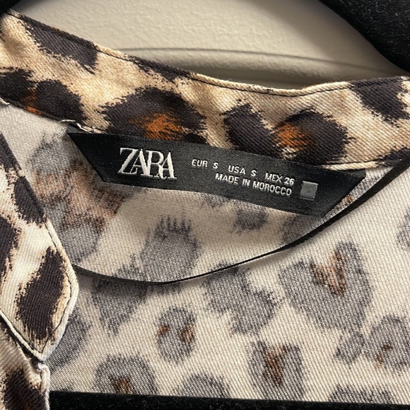 Zara Button Up - Picture 4 of 4